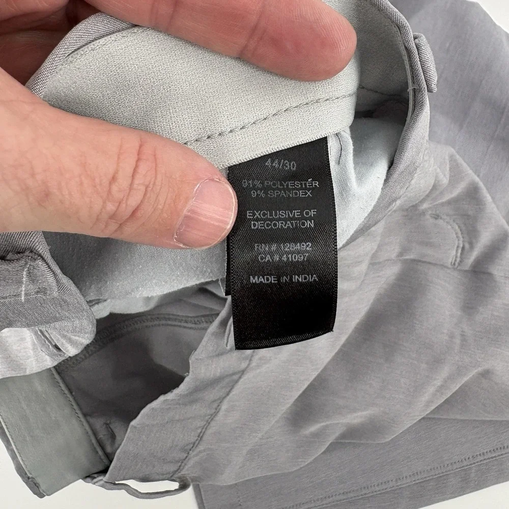 Greg Norman MicroLUX Men's 44x 30 Grey Play Dry‎ Golf Pants